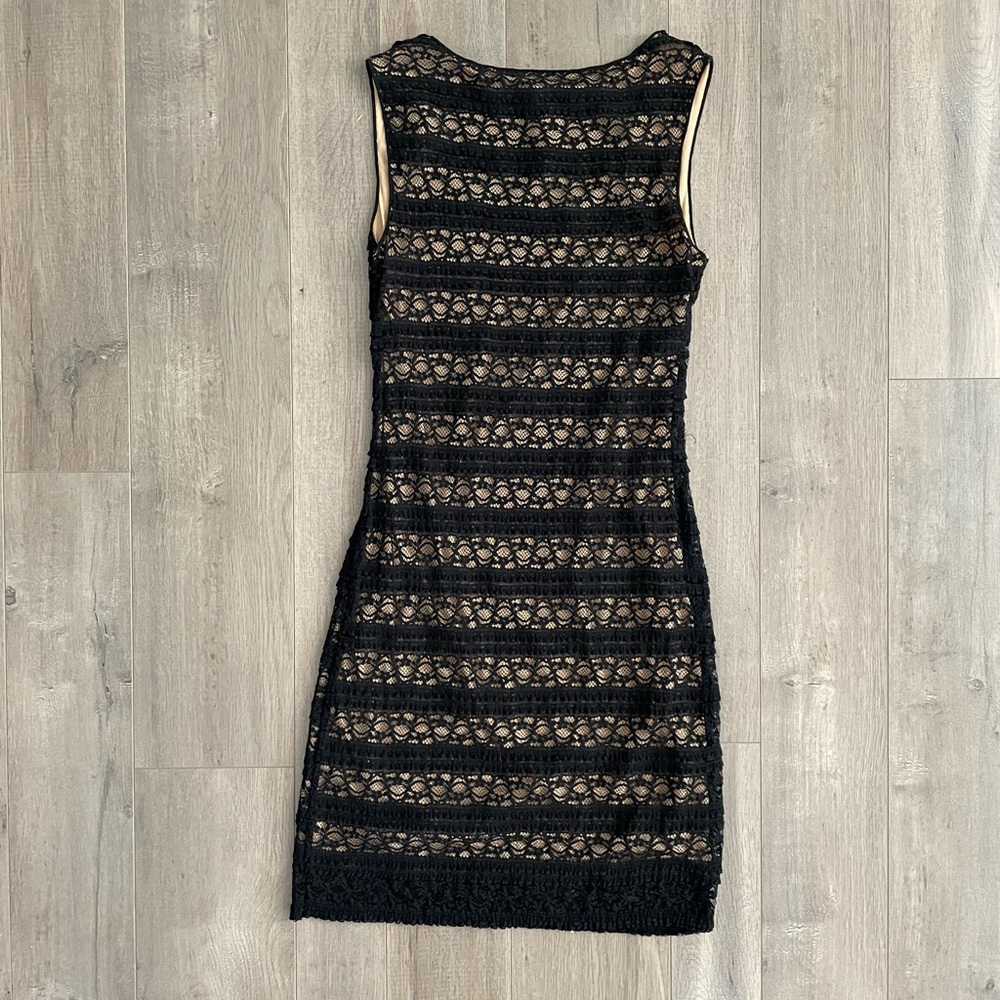 BOGO HOSTPICK Elegant Max Studio Lace Nude Dress - Picture 8 of 9